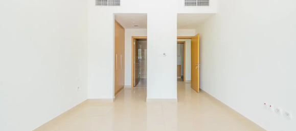 2 bedrooms Apartment in Dubai, UAE No. 21615 10