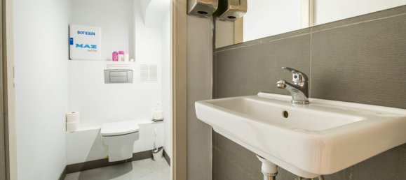 Gewerbliche Immobilie in Zaragoza, Spain 400m², Nr. 61493 24