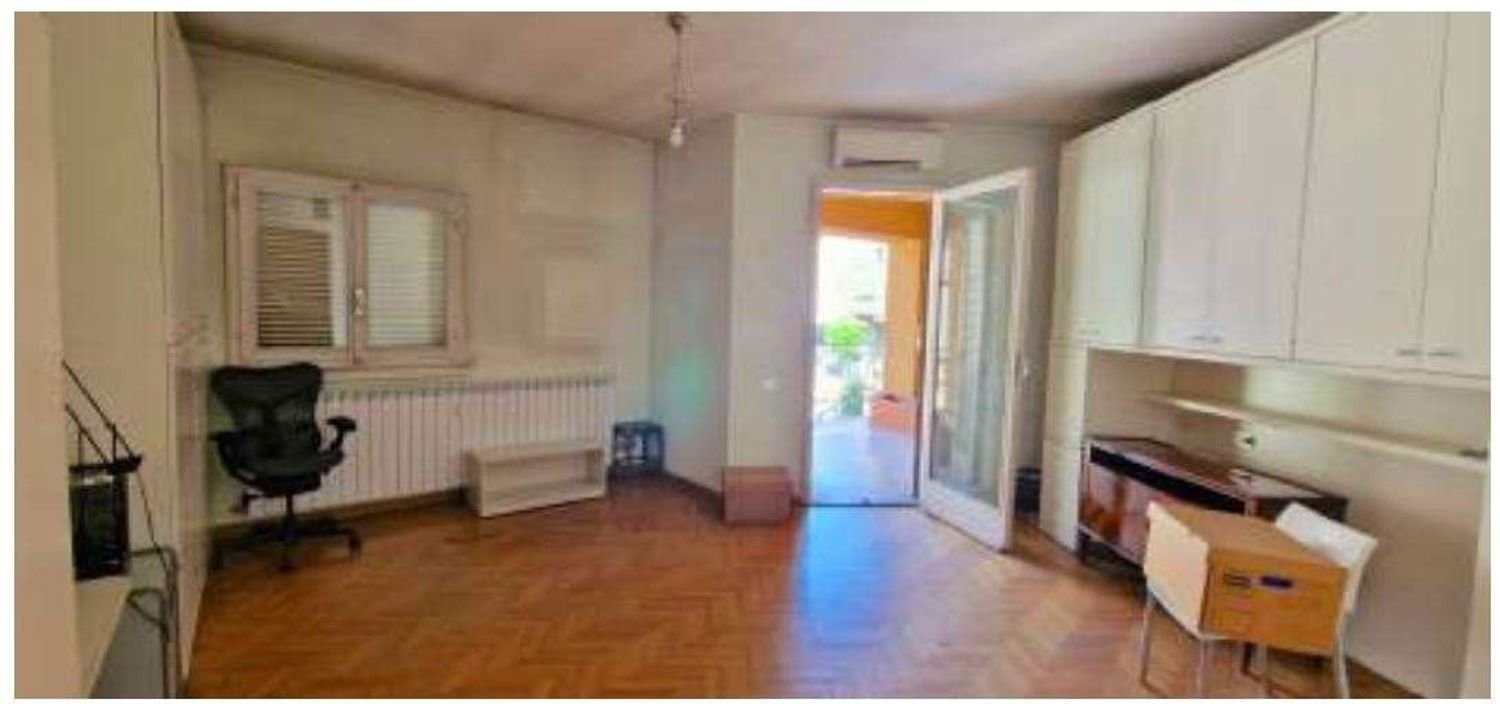 Apartamento T5 em Busto Arsizio, Italy N.º 361264