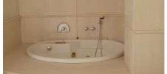 Apartamento T5 em Busto Arsizio, Italy N.º 361264 2