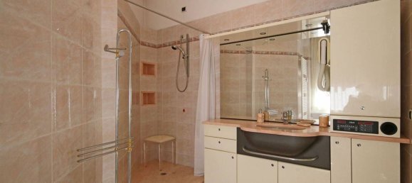 3 rooms Apartment in Parma, Italy No. 276308 17