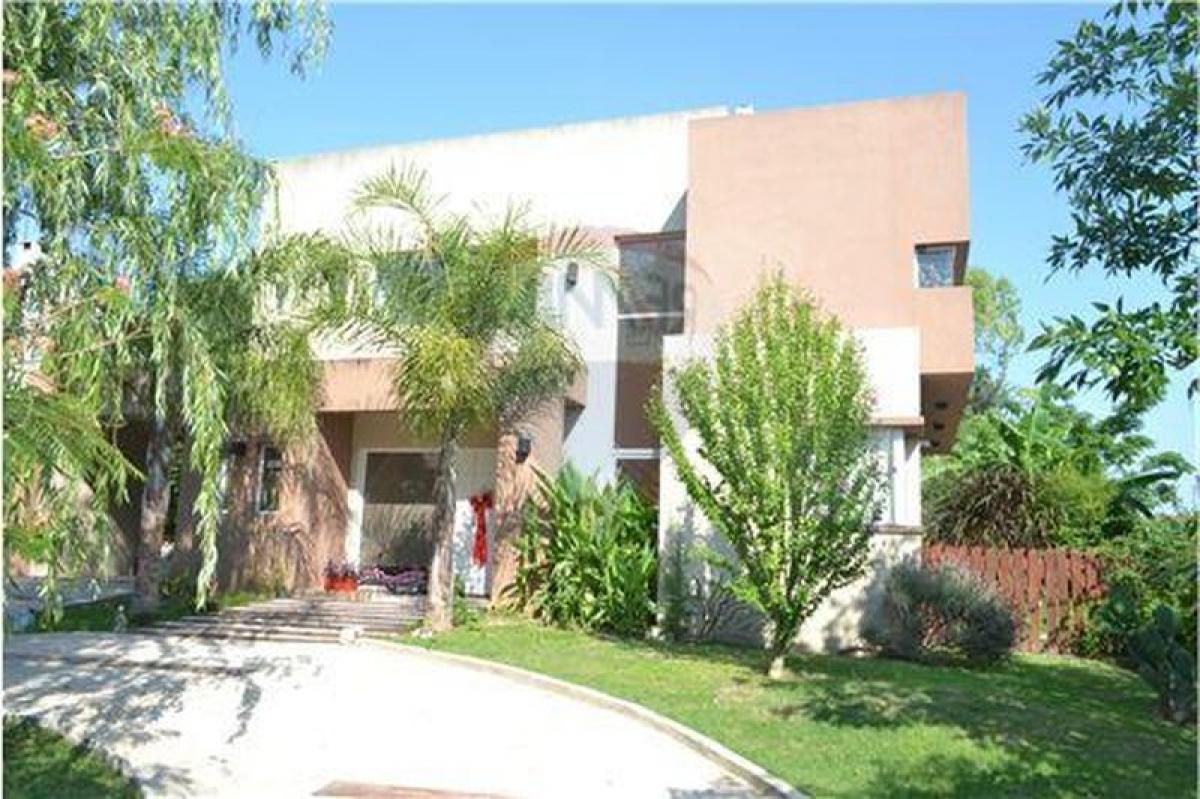 3 bedrooms House in Escobar, Argentina No. 65349