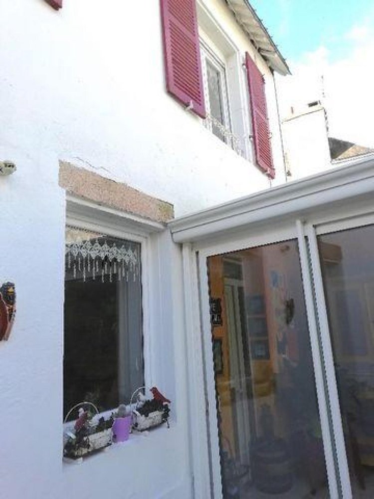 3 bedrooms House in Hennebont, France No. 2598