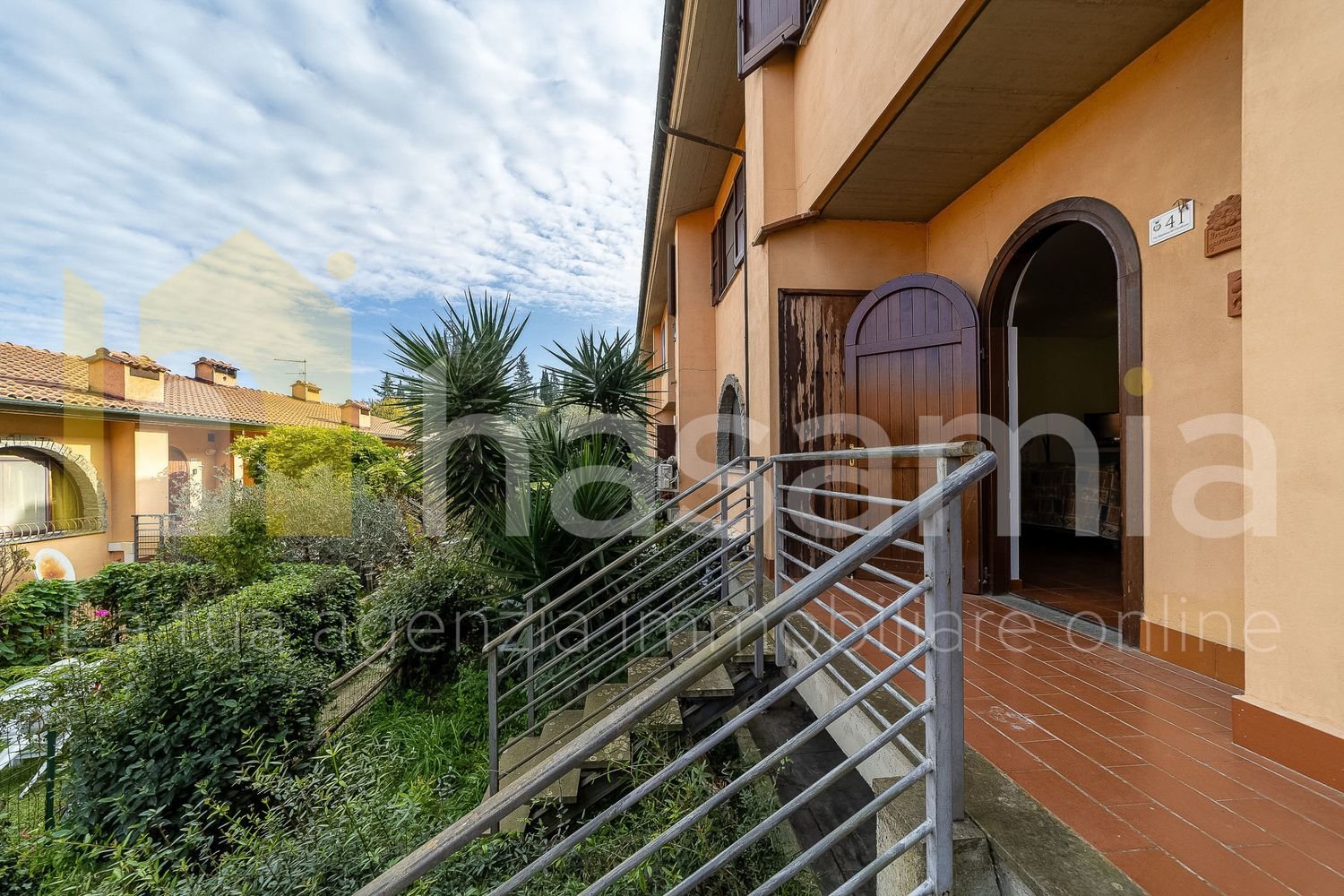 Квартира с 3 комнатами в Манчано, Италия № 298438