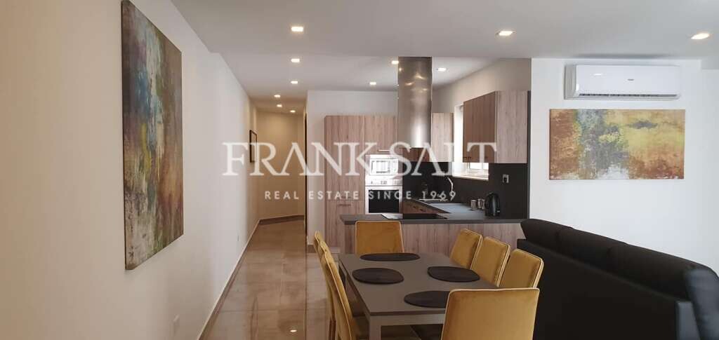 Квартира с 3 спальнями в Пьета, Мальта № 10037