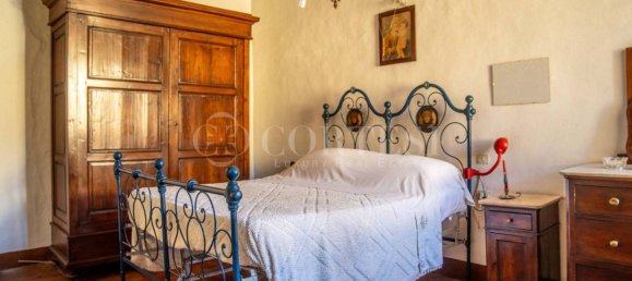 5 bedrooms Villa in San Giustino, Italy No. 267174 5