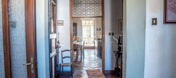 5 bedrooms Villa in San Giustino, Italy No. 267174 8