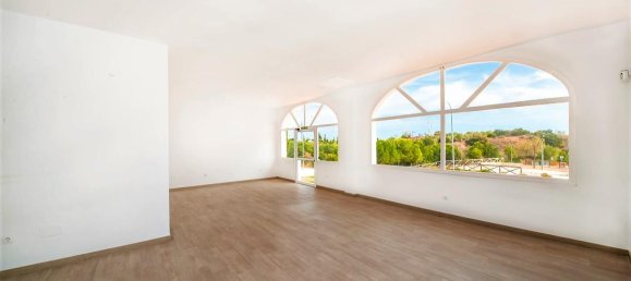 Коммерческая недвижимость 363м² в Бенальмадена, Испания № 24013 11