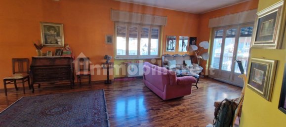 3 Schlafzimmer Wohnung in Verbania, Italy, Nr. 153642 3
