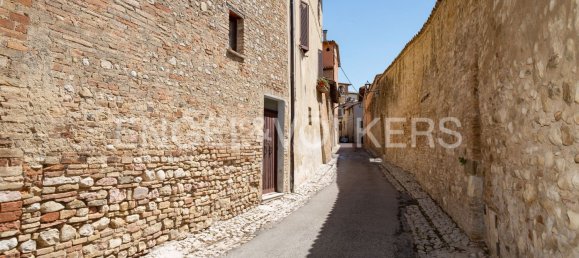 2 chambres Maison à Montefalco, Italy No. 64991 15