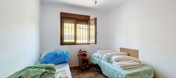 4 bedrooms House in Alcaucin, Spain No. 45146 14