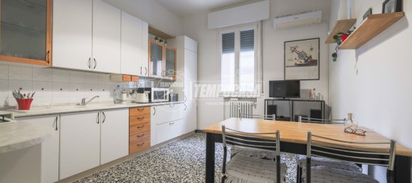 2 Schlafzimmer Wohnung in Bologna, Italy, Nr. 323089 4