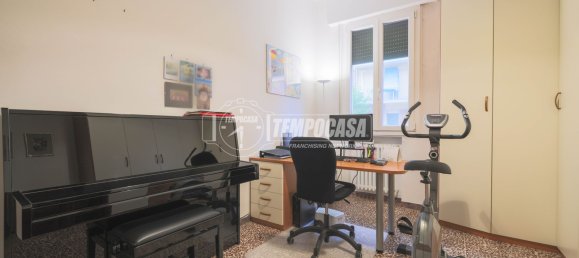2 Schlafzimmer Wohnung in Bologna, Italy, Nr. 323089 3