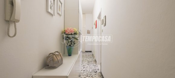 2 Schlafzimmer Wohnung in Bologna, Italy, Nr. 323089 5