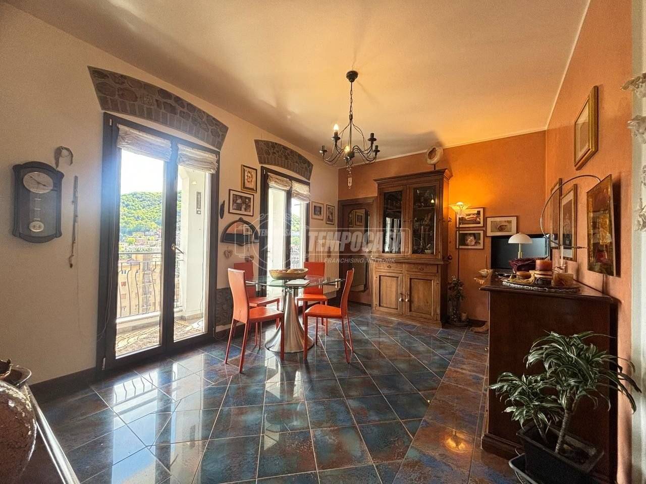 Apartamento T2 em Cernobbio, Italy N.º 104924
