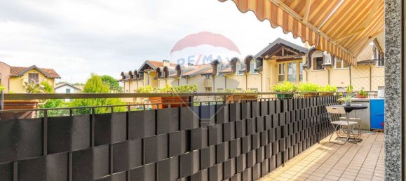 3 rooms Apartment in Cardano al Campo, Italy No. 297047 29