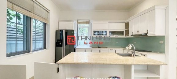 Villa T4 em Long Bien, Vietnam N.º 610 6