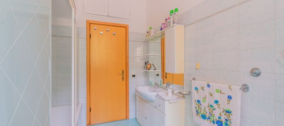 3 bedrooms Apartment in Rome, Italy No. 341810 23