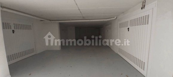  مرآب في Udine, Italy 22متر مربع رقم 112961 4