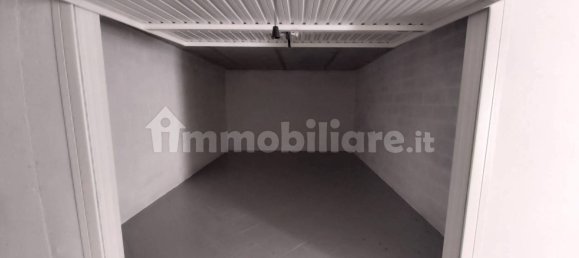  مرآب في Udine, Italy 22متر مربع رقم 112961 3