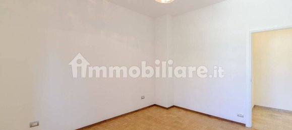 2 Schlafzimmer Wohnung in Monza, Italy, Nr. 349809 22