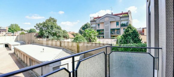 2 Schlafzimmer Wohnung in Monza, Italy, Nr. 349809 9