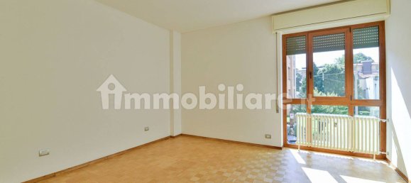 2 Schlafzimmer Wohnung in Monza, Italy, Nr. 349809 16