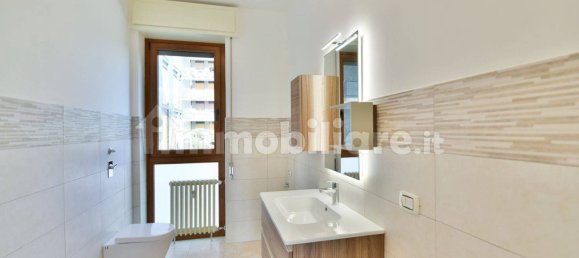 2 Schlafzimmer Wohnung in Monza, Italy, Nr. 349809 13