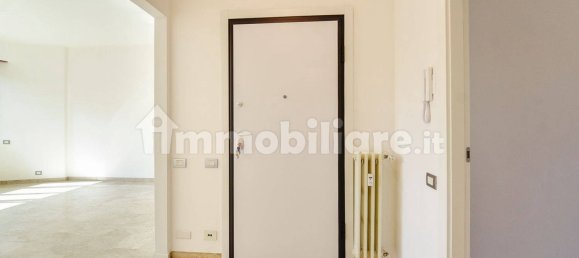 2 Schlafzimmer Wohnung in Monza, Italy, Nr. 349809 2