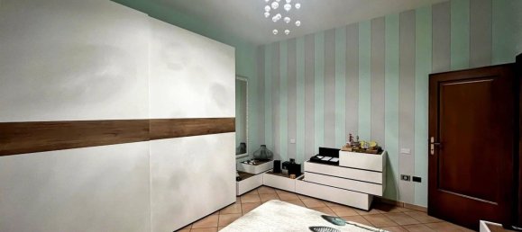 Вилла с 4 спальнями в Куистелло, Италия № 327788 11