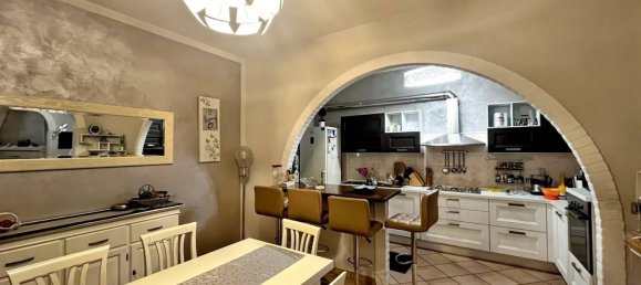 Вилла с 4 спальнями в Куистелло, Италия № 327788 7