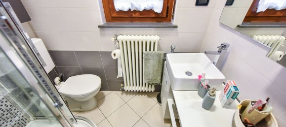 3غرفة شقة في Settimo Torinese, Italy رقم 124998 21