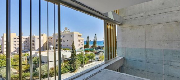 3 bedrooms Apartment in Limassol, Cyprus No. 12766 6