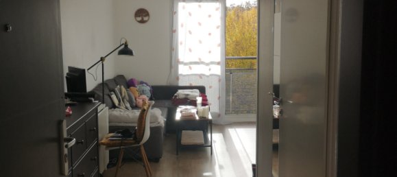 Studio in Poissy, France No. 182459 2