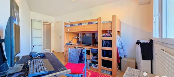 Apartamento de 3 dormitorios en Bourges, France No. 153593 11