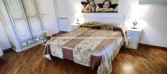 5 bedrooms Villa in Forte dei Marmi, Italy No. 36523 16