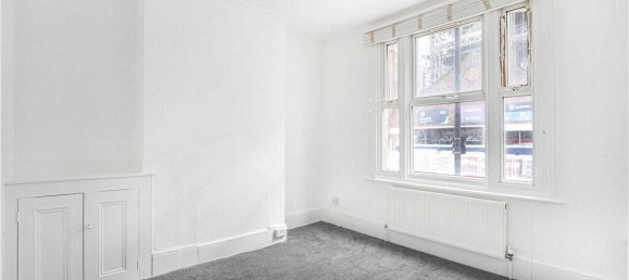 1 bedroom Apartment in London, United Kingdom No. 8743 4