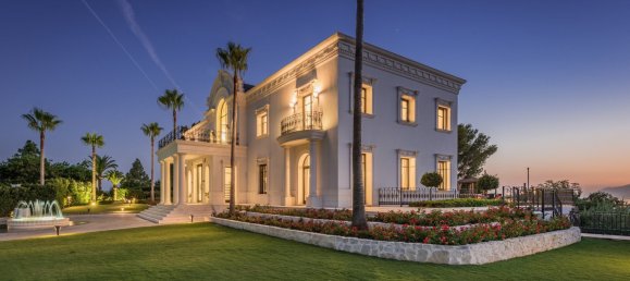 7 bedrooms Villa in Marbella, Spain No. 4681 23