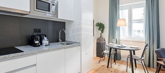 380m² Building in Porto, Portugal No. 132351 11