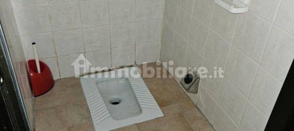 Almacén de 4 habitaciónes en Venegono Inferiore, Italy No. 80353 37