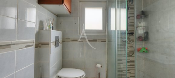 2 bedrooms House in Eragny-sur-Epte, France No. 79042 4