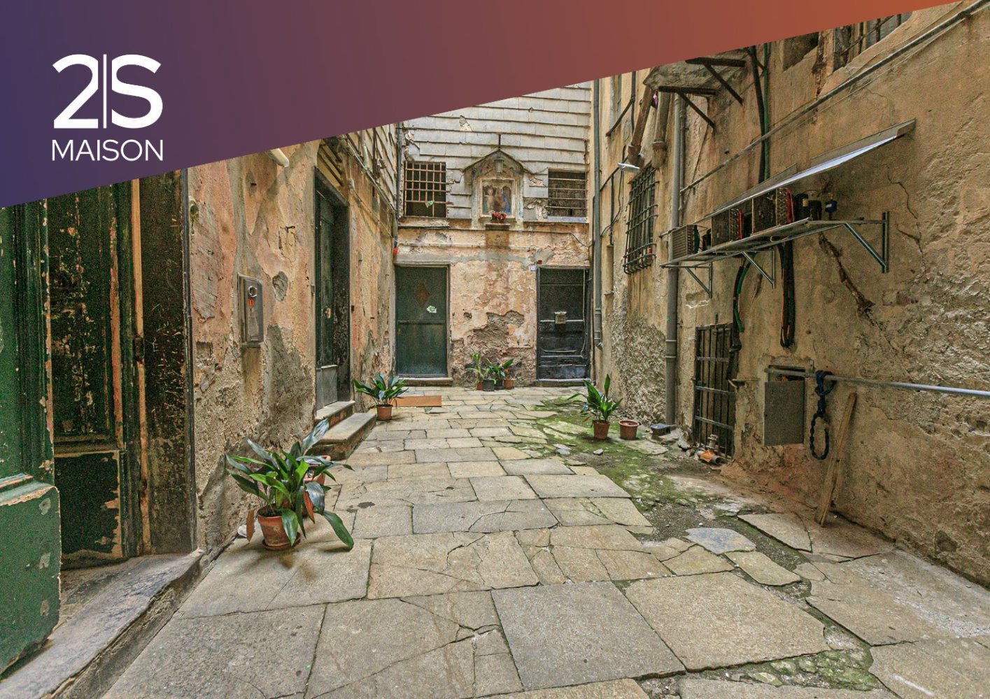 5-Zimmer Wohnung in Genoa, Italy, Nr. 358443