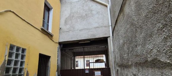 Квартира с 3 комнатами в Бусто Арсицио, Италия № 1663 2