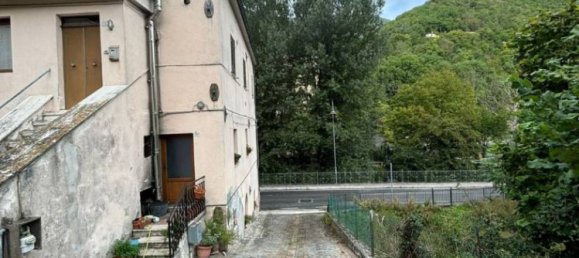 2 bedrooms Apartment in Sefro, Italy No. 344645 3