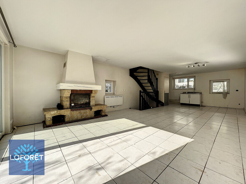 3 Schlafzimmer Stadthaus in Evry, France, Nr. 188609