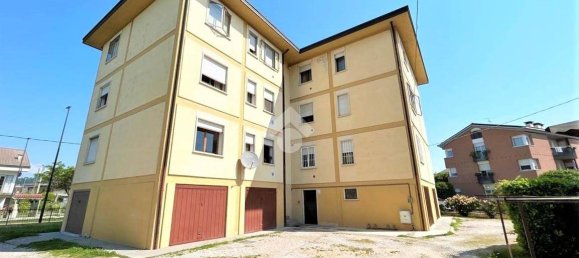2 bedrooms Apartment in Creazzo, Italy No. 272433 16