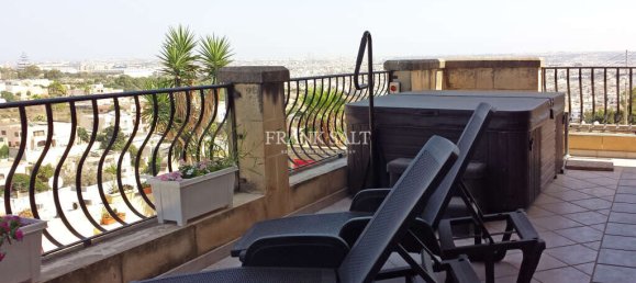 3 bedrooms Bungalow in Iklin, Malta No. 3776 9