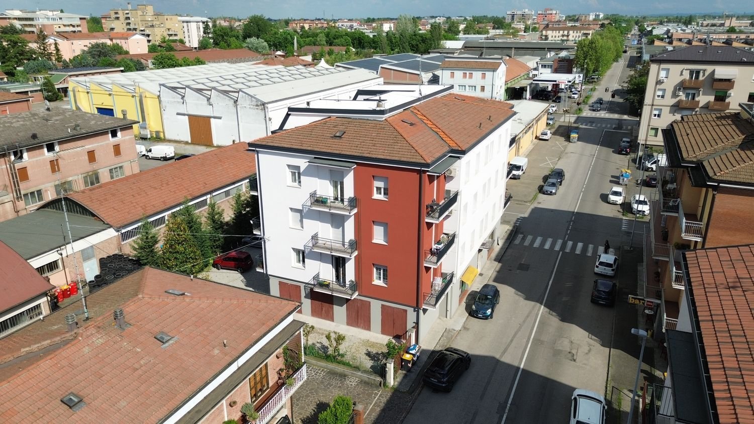 3 rooms Apartment in Modena, Italy No. 22748