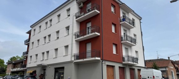 3 rooms Apartment in Modena, Italy No. 22748 20