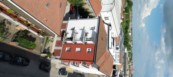 3 rooms Apartment in Modena, Italy No. 22748 3